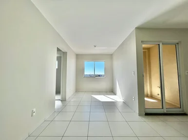 Apartamento à Venda - Próximo A Avenida Ernesto Vilela. 02 Quartos, 01 Banheiro,
