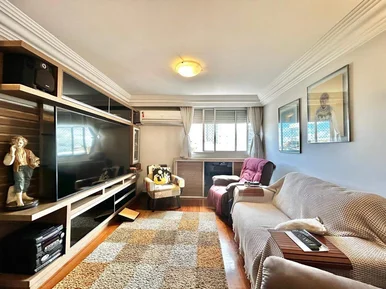 Somente Permuta! Apartamento Semimobiliado, Com 233,73 M² De área Total, Com 02 