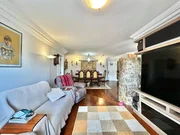 <strong>SOMENTE PERMUTA! Apartamento Semimobiliado, com 233,73 m² de</strong>