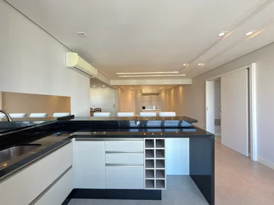Edifício Gran Torino ? Amplo Apartamento Semimobiliado Com 3 Suítes E 3 Vagas