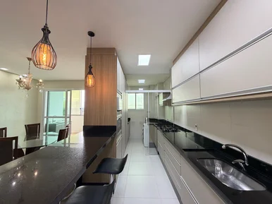 Apartamento Semimobiliado Com Suíte E Churrasqueira No Centro ? Conforto E Local