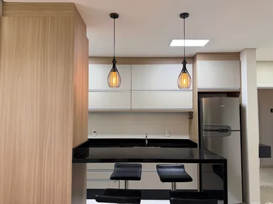 Apartamento Semimobiliado Com Suíte E Churrasqueira No Centro ? Conforto E Local