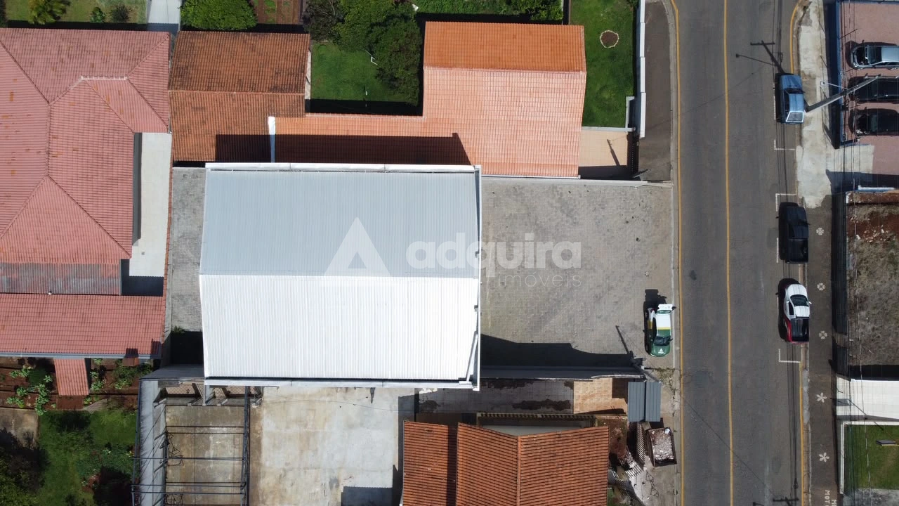 Barracão De 323 M² -  Próximo à Brf