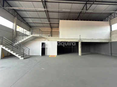 Barracão De 323 M² -  Próximo à Brf