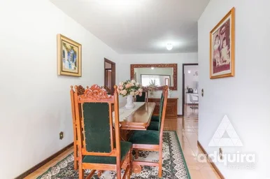 Casa à Venda 3 Quartos, 1 Suite, 2 Vagas, 626.5m², Contorno
