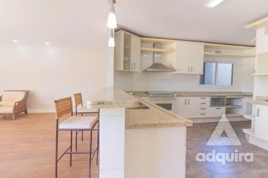 Casa à Venda 3 Quartos, 3 Suites, 4 Vagas, 500m², Estrela