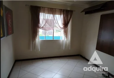 Casa à Venda 4 Quartos, 3 Suites, 1 Vaga, 150m², Centro