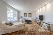<strong>Casa à venda 4 Quartos, 1 Suite, 2 Vagas, 251.96M², Uvaranas</strong>