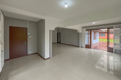 Casa Comercial Para Locação, 5 Quartos, 1 Suite, 3 Vagas, 300m², Centro, Ponta G
