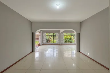 Casa Comercial Para Locação, 5 Quartos, 1 Suite, 3 Vagas, 300m², Centro, Ponta G
