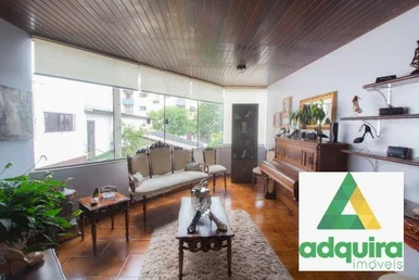 Casa à Venda 4 Quartos, 2 Suites, 4 Vagas, 650m², Jardim Carvalho