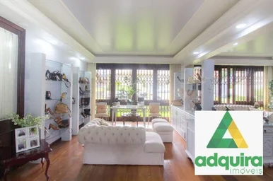 Casa à Venda 4 Quartos, 2 Suites, 4 Vagas, 650m², Jardim Carvalho