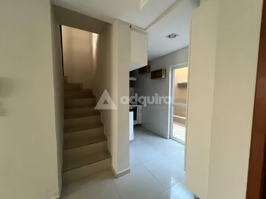 Sobrado Para Locação 2 Quartos, 1 Vaga, Jardim Carvalho