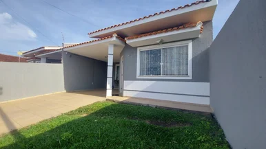 <strong>Casa  Térrea à venda 3 Quartos, 1 Suíte, 1 Vaga, 248M²,  Loc</strong>