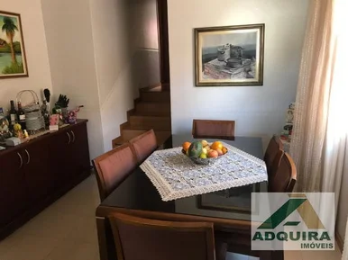Casa à Venda 3 Quartos, 1 Suite, 2 Vagas, 330m², Estrela