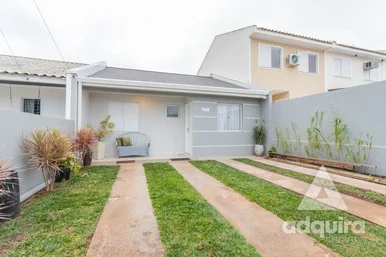 <strong>Casa para venda com 3 Quartos, 1 Suite, 2 Vagas, 153.83M², J</strong>