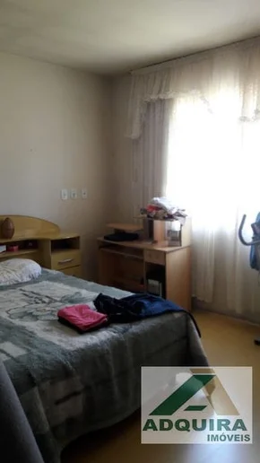 Casa à Venda 3 Quartos, 2 Vagas, 214m², Chapada