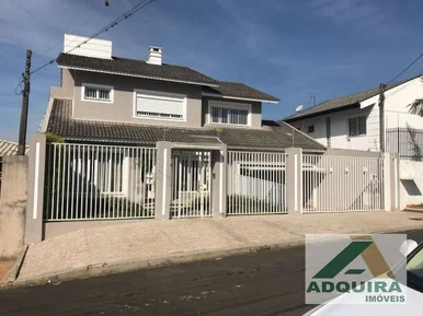 <strong>Sobrado para Venda e Locação Mobiliado de Alto Padrão com Pi</strong>