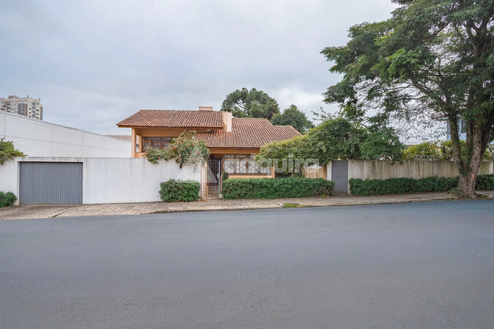 Casa Residencial Ou Comercial à Venda - Uvaranas