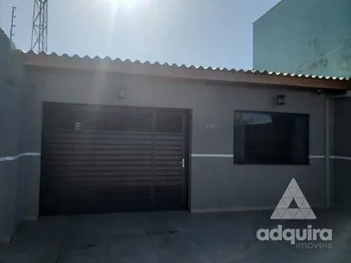 Casa à Venda 3 Quartos, 3 Vagas, 196m², Uvaranas