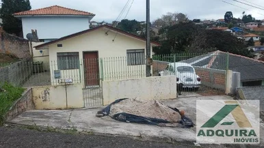 Casa à Venda 3 Quartos, 231m², Uvaranas