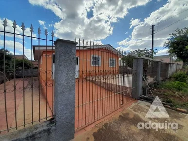 Casa à Venda 2 Quartos, 1 Suite, 1 Vaga, 462m², Uvaranas