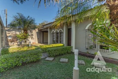 Casa à Venda Com Piscina Aquecida E Coberta No Bairro órfãs