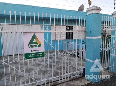 <strong>Casa à venda 4 Quartos, 3 Suites, 1 Vaga, 420M², Uvaranas, P</strong>