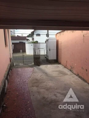 Casa à Venda 4 Quartos, 2 Vagas, 340m², Nova Rússia
