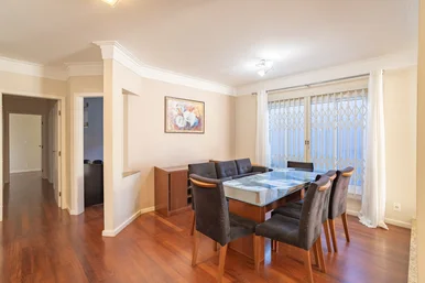 Casa à Venda  4 Quartos, 1 Suite, 2 Vagas, 603m², Jardim Carvalho