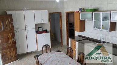 Casa à Venda 3 Quartos, 2 Suites, 4 Vagas, 720m², Neves