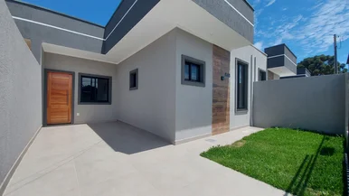 <strong>Casa à venda 3 Quartos, 1 Suite, 2 Vagas, 105M², Uvaranas, P</strong>