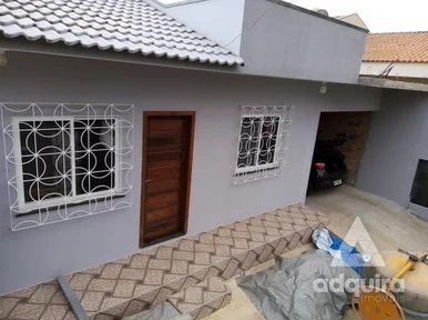 Casa à Venda 2 Quartos, 3 Vagas, 140m², Colônia Dona Luíza