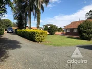 <strong>Casa à venda 3 Quartos, 1 Vaga, 2400M², Centro, Carambeí - P</strong>