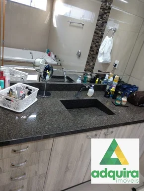 Casa à Venda 3 Quartos, 2 Suites, 2 Vagas, 190m², Ronda, Ponta Grossa - Pr