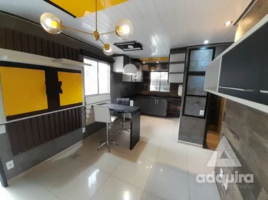 Casa à Venda 2 Quartos, 1 Vaga, 150m², Contorno