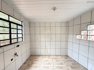 Casa Para Locação 2 Quartos, 1 Vaga, 70m², Colônia Dona Luíza, Ponta Grossa - Pr