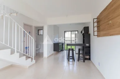 Sobrado Semimobiliado Para Locação 2 Quartos, 1 Vaga, Jardim Carvalho