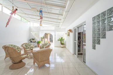 Casa à Venda Com 3 Quartos, No Bairro Neves