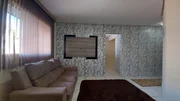 <strong>Casa à venda, 3 quartos (1 suíte c/ sacada), terreno 300m² e</strong>