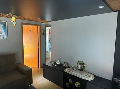 Casa Com Kitinetes E Amplo Terreno à Venda
