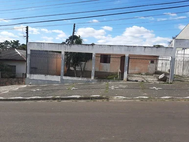 <strong>Casa à venda, Neves, contendo 3 suites, churrasqueira e pisc</strong>