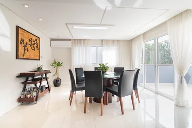 Casa Semimobiliada Para Locação, 3 Quartos(sendo 1 Síte)