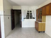 <strong>Ampla casa à venda, no começo de Uvaranas, contendo 4 quarto</strong>
