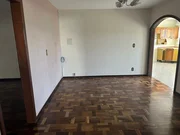 <strong>Ampla casa à venda, no começo de Uvaranas, contendo 4 quarto</strong>