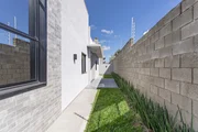 <strong>Casa nova à venda no Condomínio Ecoville I, 3 Quartos (1 suí</strong>