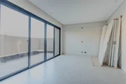 <strong>Casa nova à venda, 4 Suítes, 4 Vagas, Piscina, Condomínio La</strong>