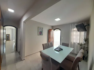 ? Casa Térrea, Semimobiliada Com Sala Comercial Independente ? área Construída 2