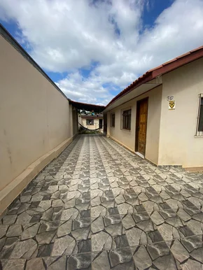 Casa Térrea à Venda, Colônia Dona Luíza, Ponta Grossa, Pr