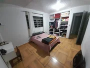 <strong>Casa à Venda no NÚCLEO SANTA PAULA. Com 2 quartos (sendo um </strong>